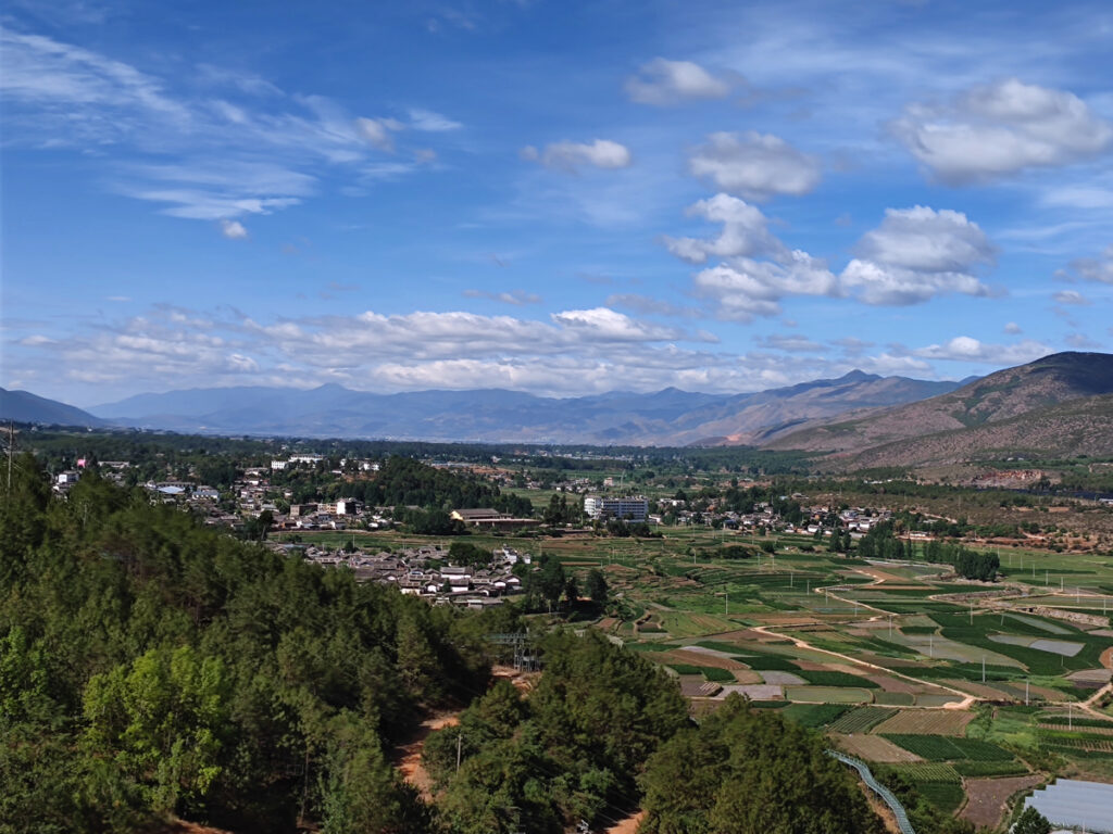 雲南省・金沙江、梅里雪山の写真　長江上流と幸せを呼ぶ山-3