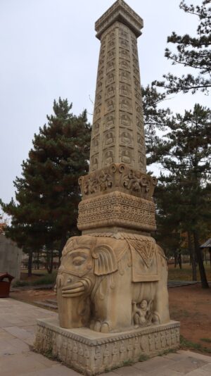 山西省・大同雲岡石窟の写真　シルクロードの宝石-10
