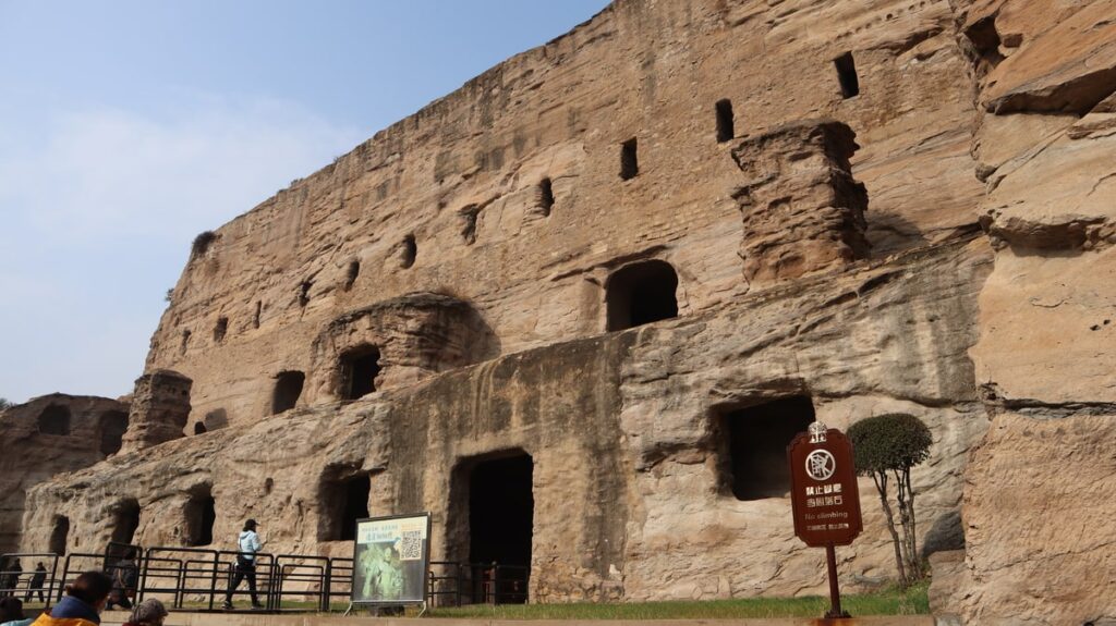 山西省・大同雲岡石窟の写真　シルクロードの宝石-4