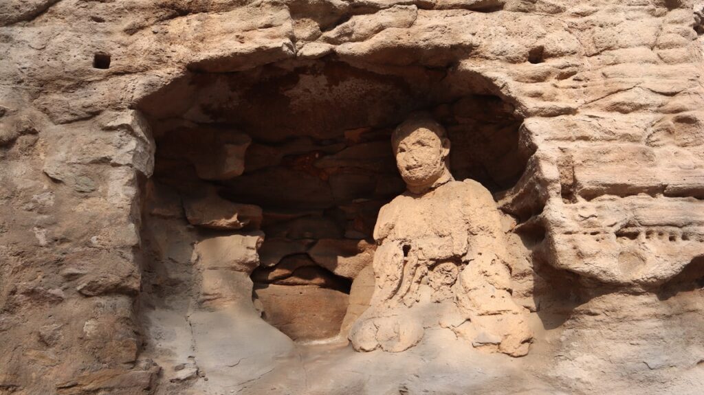 山西省・大同雲岡石窟の写真　シルクロードの宝石-5