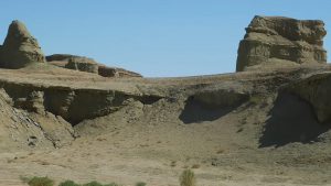 新疆ウィグル自治区・烏爾禾魔鬼城の写真　龍が住む城-8