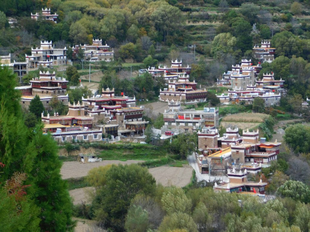 四川省・丹巴藏寨の写真　美人谷のある藏族の村-2