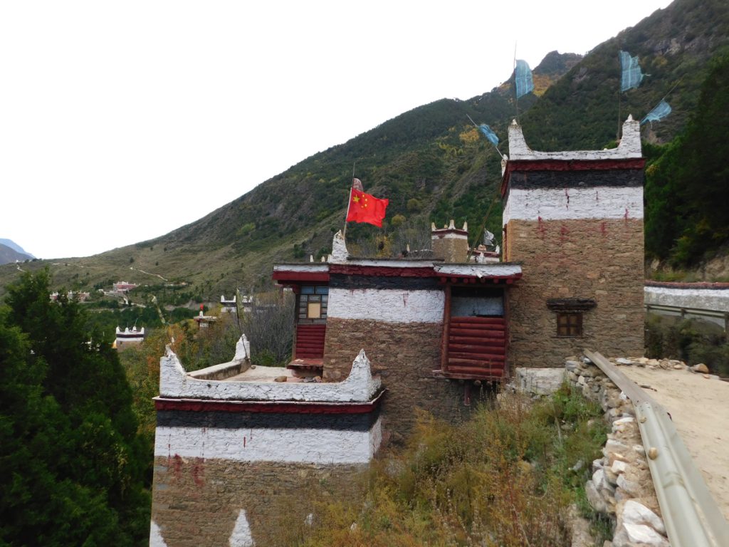 四川省・丹巴藏寨の写真　美人谷のある藏族の村-5