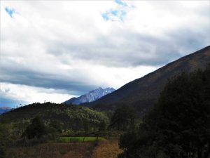 雲南省・虎跳峡と神河橋、哈巴（ハバ）雪山と玉龍雪山の写真　天空の路を行く2-8