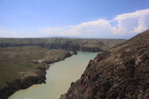 新疆ウィグル自治区・濶克蘇（コクス）大峡谷の写真　天山の峡谷美-10