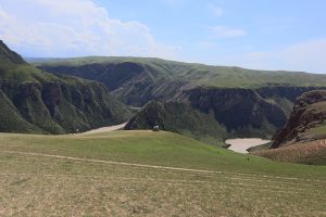 新疆ウィグル自治区・濶克蘇（コクス）大峡谷の写真　天山の峡谷美-8