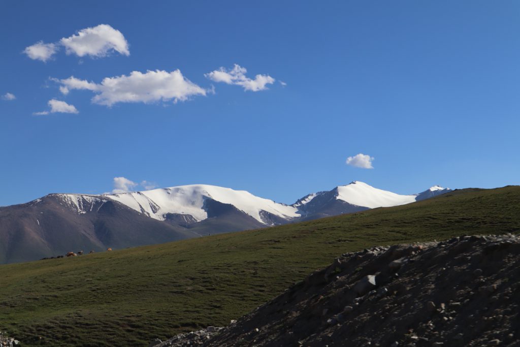 新疆ウィグル自治区・阿拉溝から托克遜への写真　浪漫の回廊から褐色の大地へ2-5