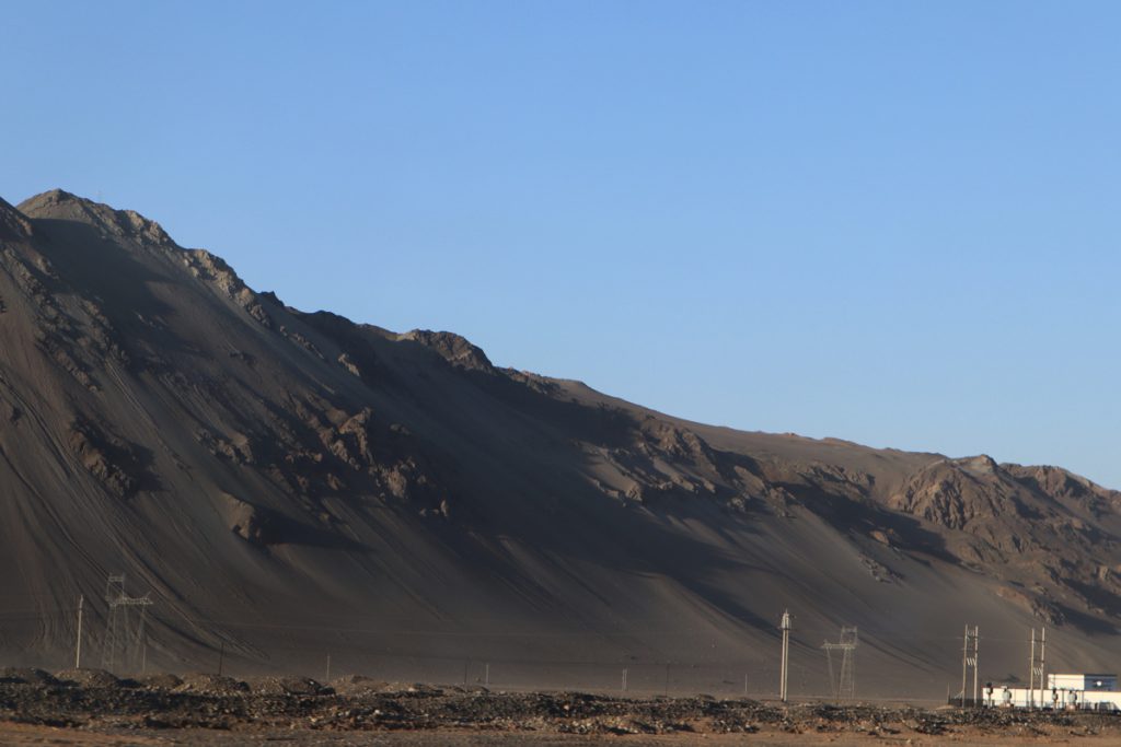 新疆ウィグル自治区・阿拉溝から托克遜への写真　浪漫の回廊から褐色の大地へ3-5