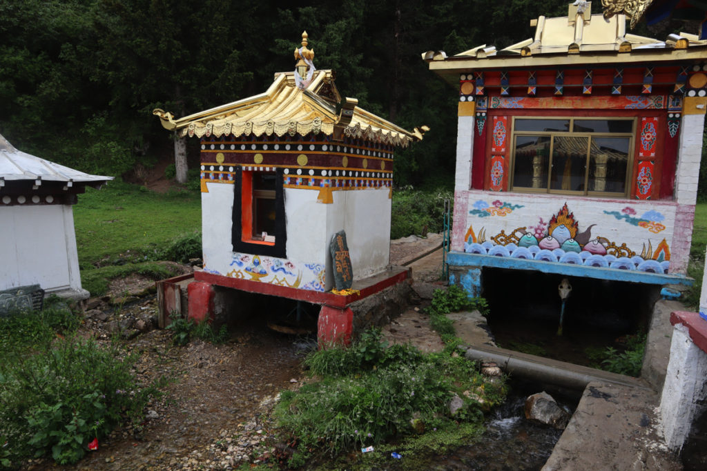 甘粛省・郎木寺の写真　チベット族と回族が平和共存する聖なる地-2
