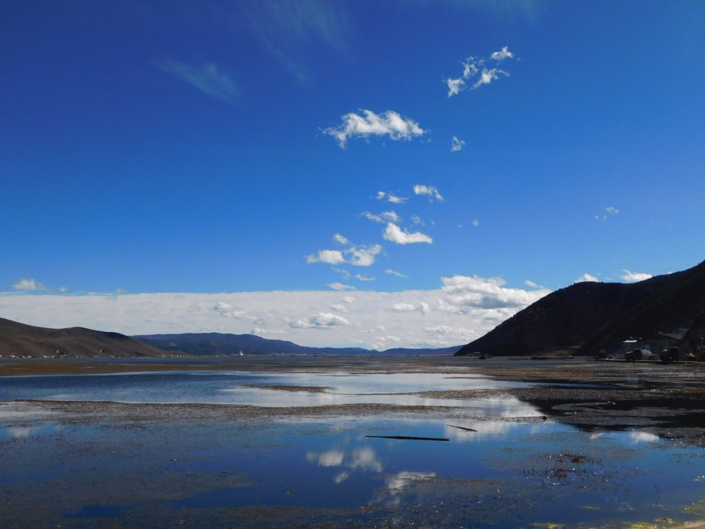 雲南省・香格里拉郊外 （松贊寺、納帕海、普達措国家公園）の写真　失われた地平線を求めて2-3