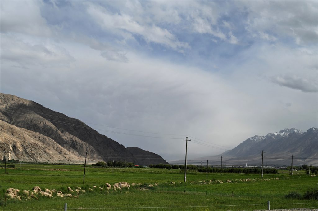 新疆ウィグル自治区・の写真　世界の屋根と氷河3-4