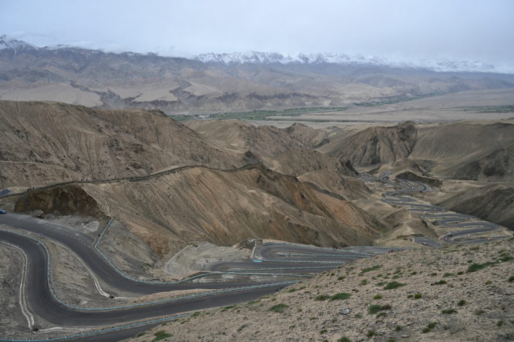 新疆ウィグル自治区・の写真　世界の屋根と氷河4-2