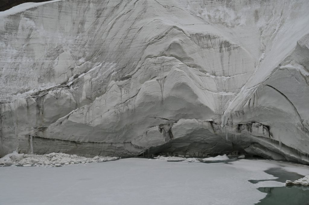 新疆ウィグル自治区・の写真　世界の屋根と氷河5-4
