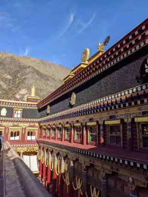 四川省・徳格印経院と甘孜県の写真　チベット文化の宝庫と温泉の街-6