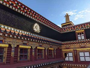 四川省・徳格印経院と甘孜県の写真　チベット文化の宝庫と温泉の街-7