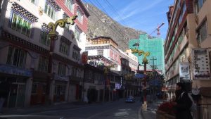 四川省・徳格印経院と甘孜県の写真　チベット文化の宝庫と温泉の街2-11
