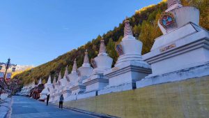 四川省・徳格印経院と甘孜県の写真　チベット文化の宝庫と温泉の街2-9