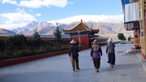 四川省・徳格印経院と甘孜県の写真　チベット文化の宝庫と温泉の街4-8