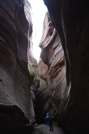 陝西省・甘泉大峡谷/延安の写真 岩と光の夢の回廊-9