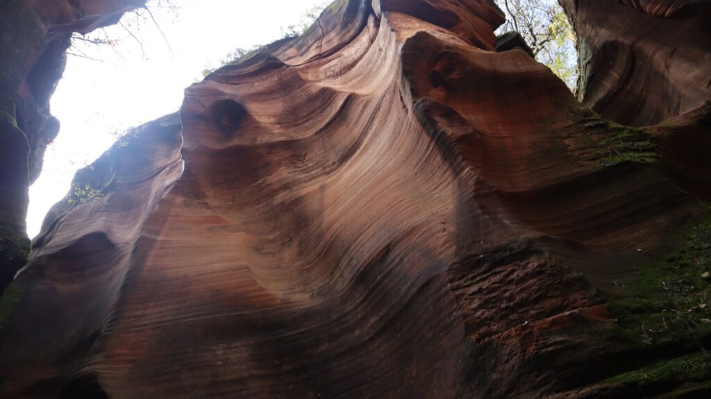 陝西省・の写真　岩と光の夢の回廊2-4