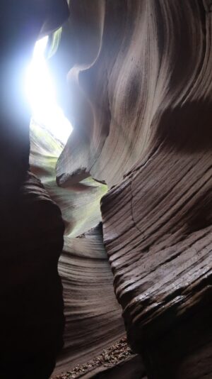 陝西省・の写真 岩と光の夢の回廊3-11