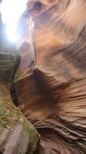陝西省・の写真 岩と光の夢の回廊3-6