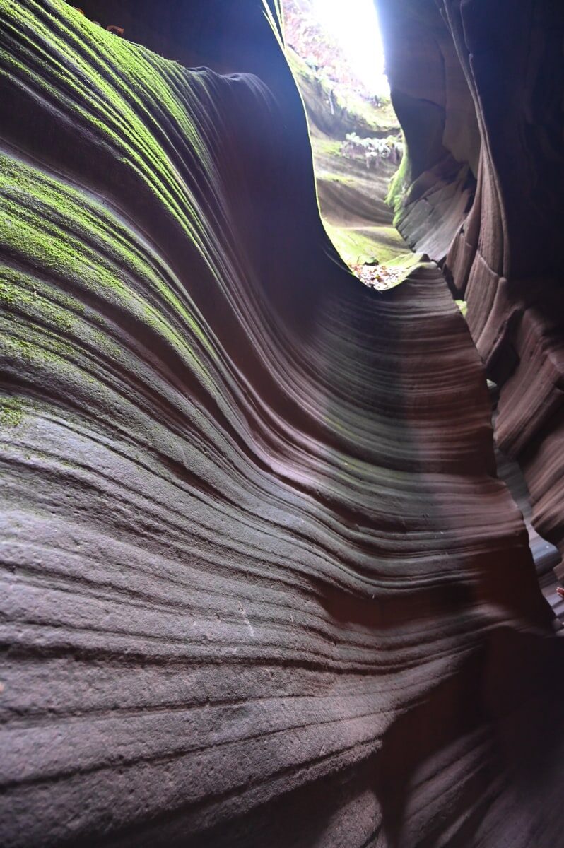 陝西省・の写真　岩と光の夢の回廊5-4