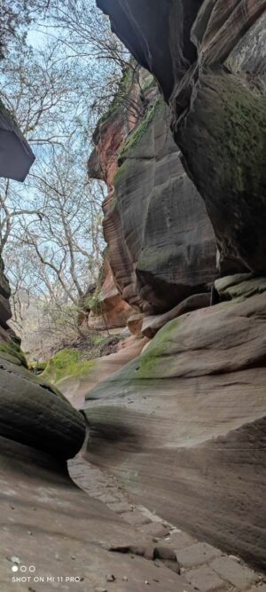 陝西省・の写真　岩と光の夢の回廊6-8